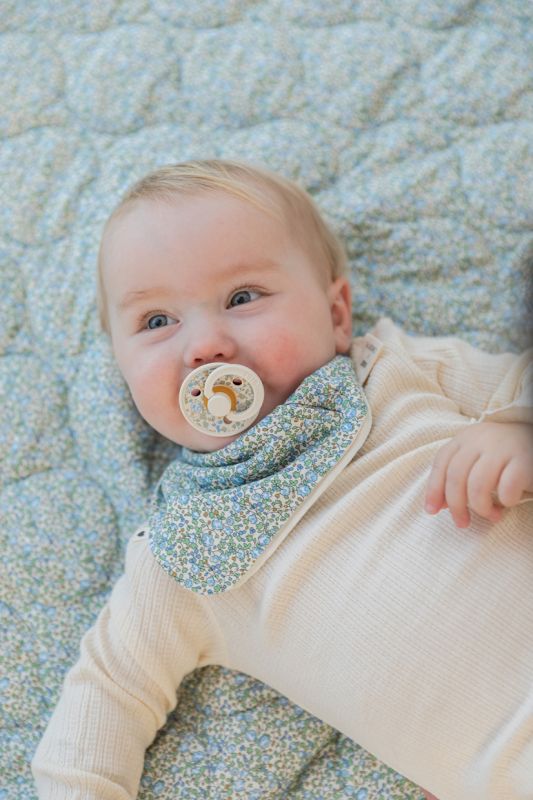 Нагрудник BIBS x Liberty Bandana Bib – Eloise Ivory