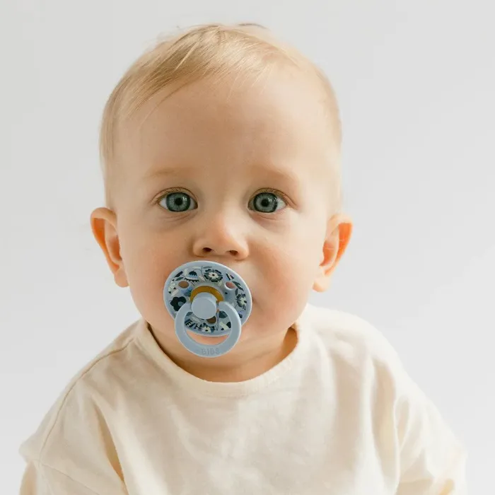 Соска BIBS x LIBERTY 6-18 m Colour 2 Pack Bobo - Dusty Blue Mix, 2 шт