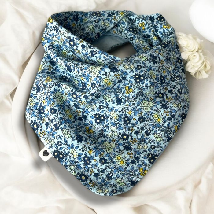Нагрудник BIBS x Liberty Bandana Bib – Chamomile Lawn Baby Blue